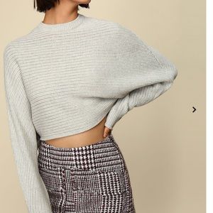 Line+dot cropped sweater
